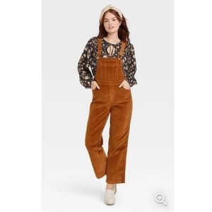 ✨Universal Thread Brown Corduroy Overalls✨